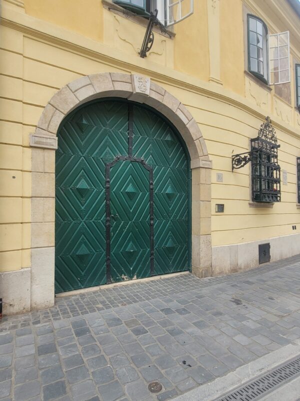 Door in Budpaest