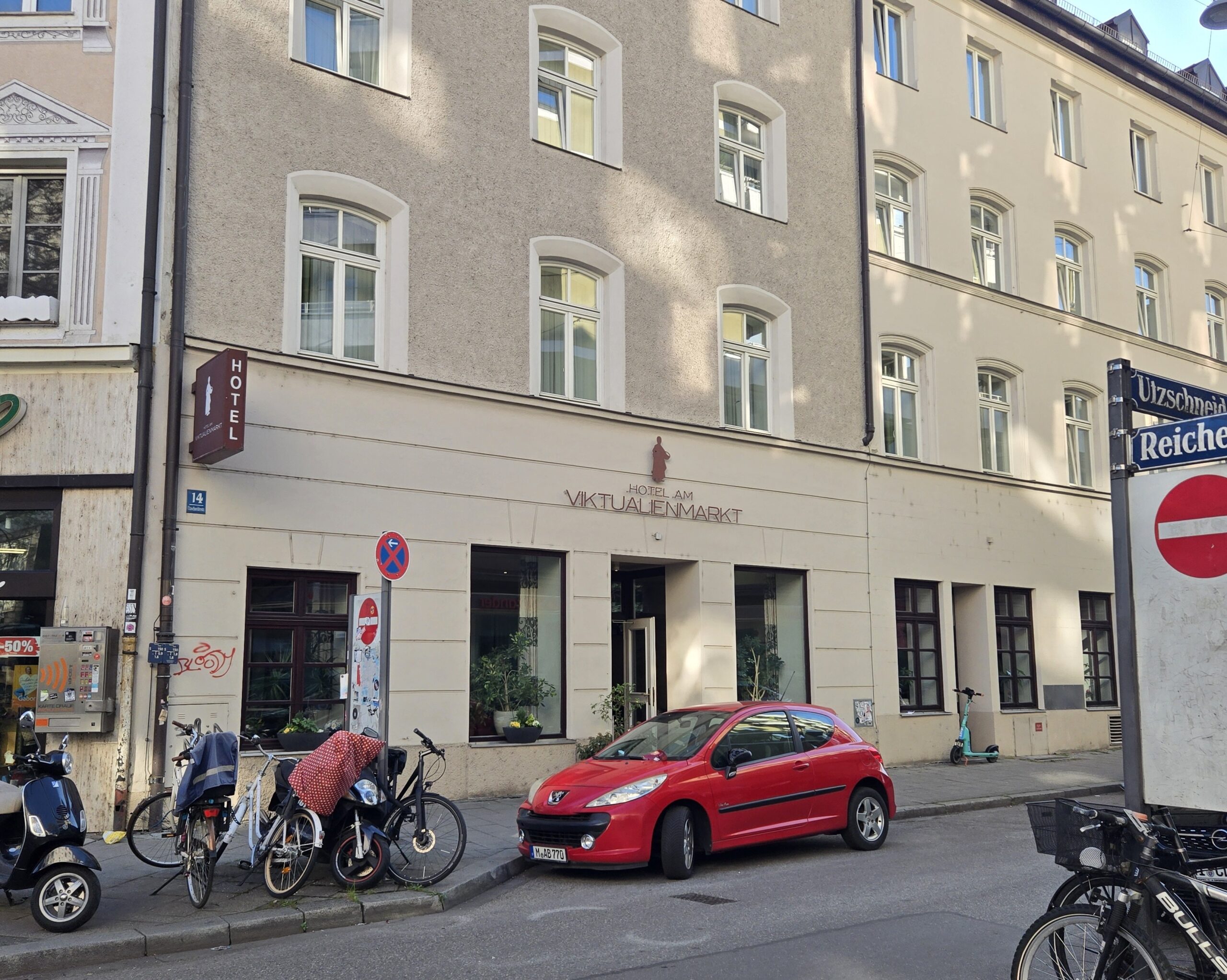 Lodging in Munich - Hotel am Viktualienmarkt