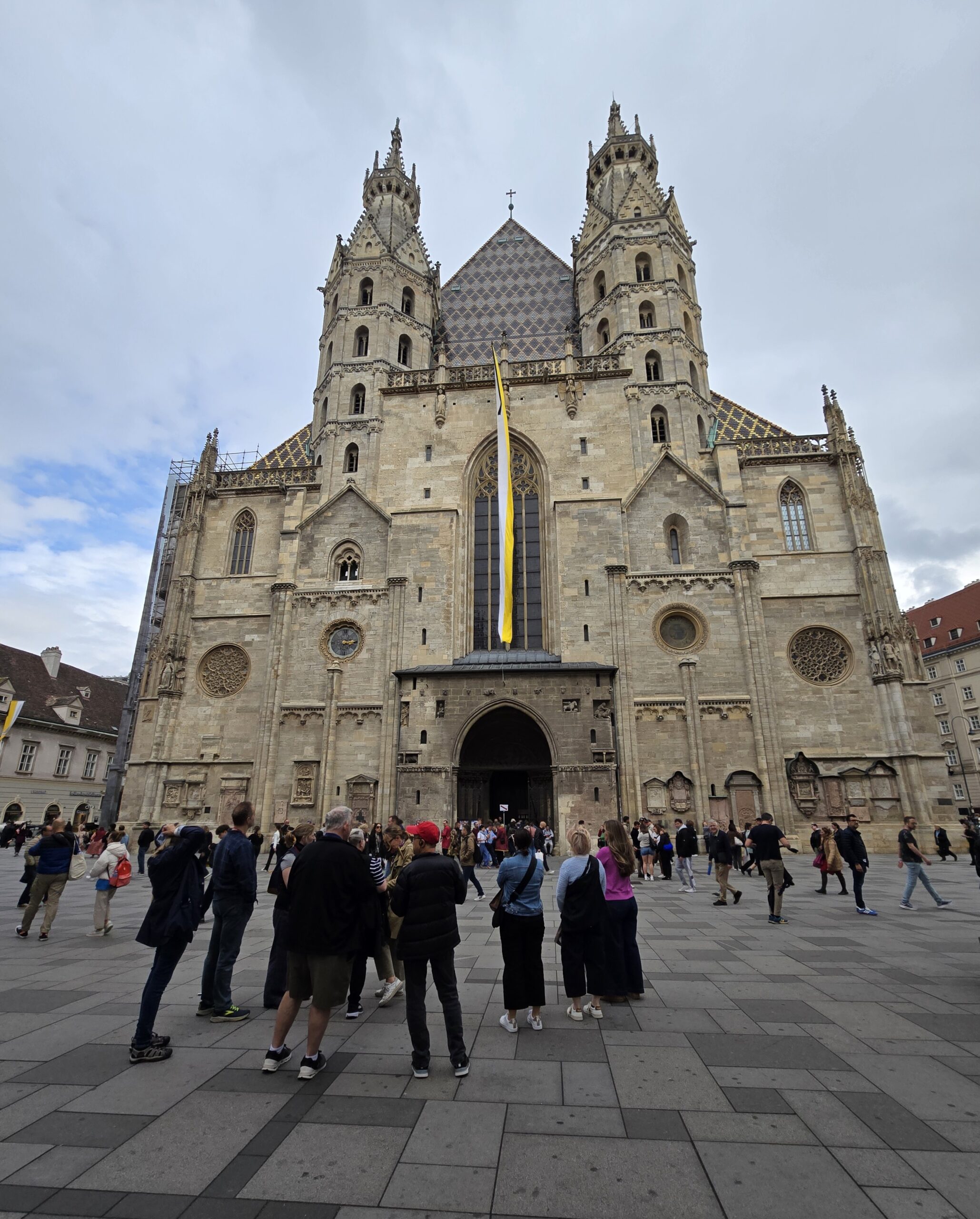 Guide to Vienna’s St. Stephen’s Cathedral: Towers, Crypts & Tips