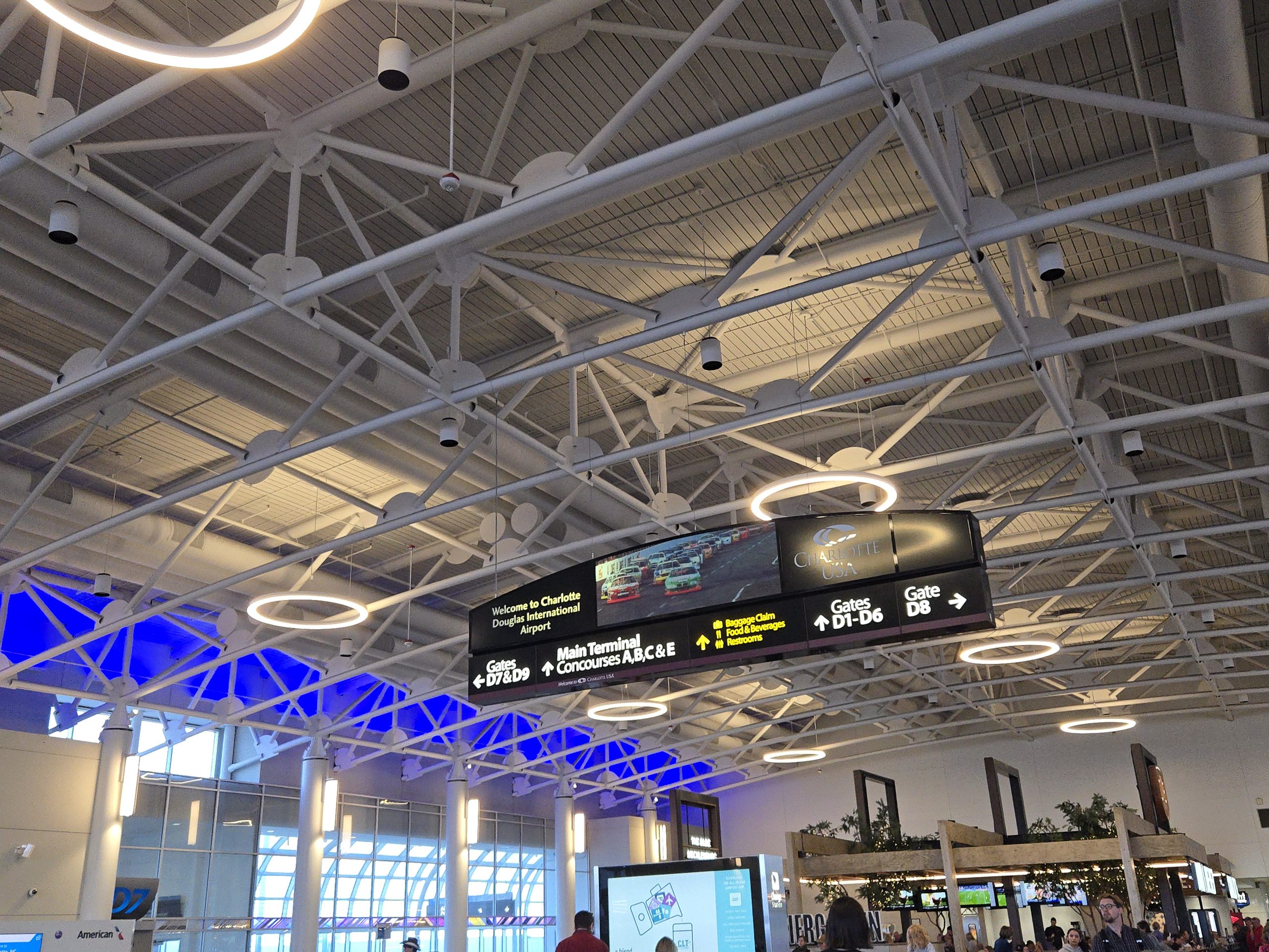 Airport Walking Distances: U.S. & International Airports